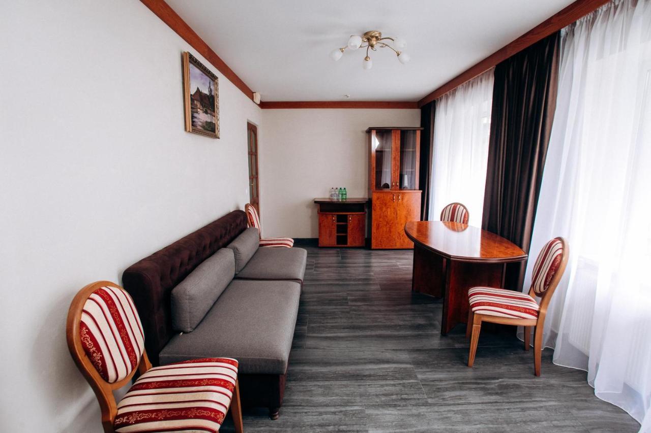 Stanislavsky Hotel Group Yaremche Exterior foto