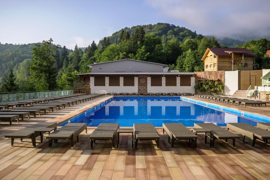 Stanislavsky Hotel Group Yaremche Exterior foto